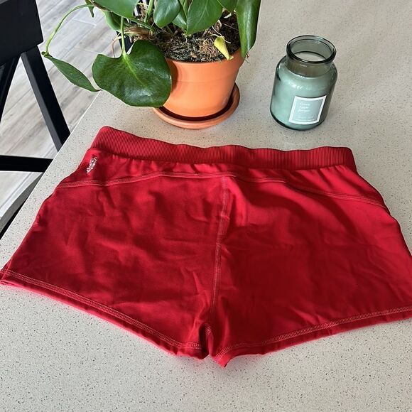 NWOT Free people Movement Mid Rise Move On Micro Red Shorts Activewear Nylon - Picture 8 of 14